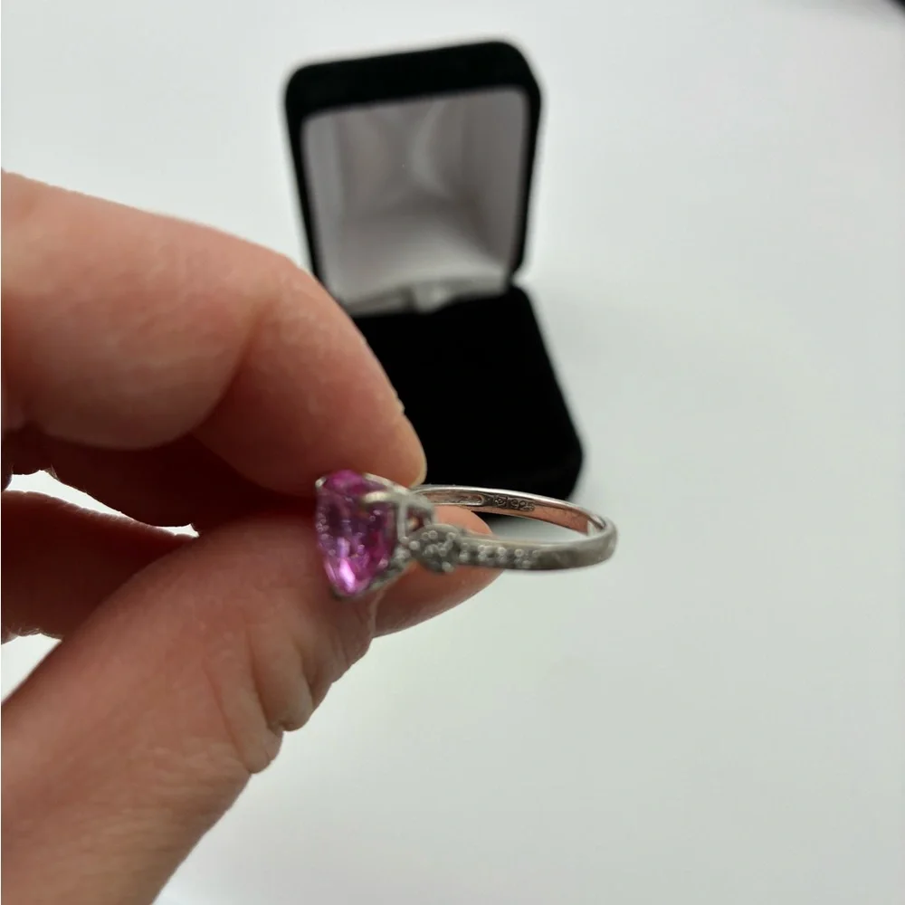 New Lorenzo 925 Silver Ring with Pink Heart Gemstone lab created